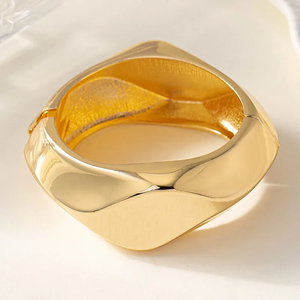Essence Bangle