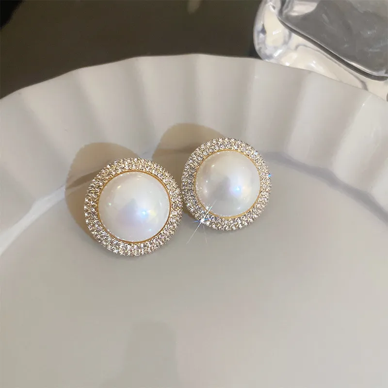 Pearl Glam