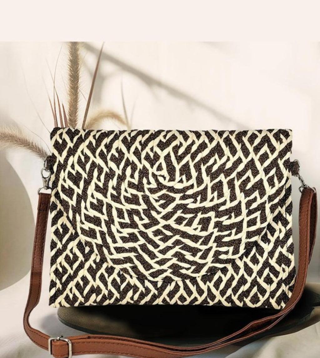 Woven Straw Clutch/Crossbody