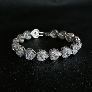 Lady Heart Bangle