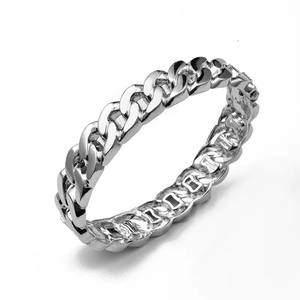 Linked in Luxe